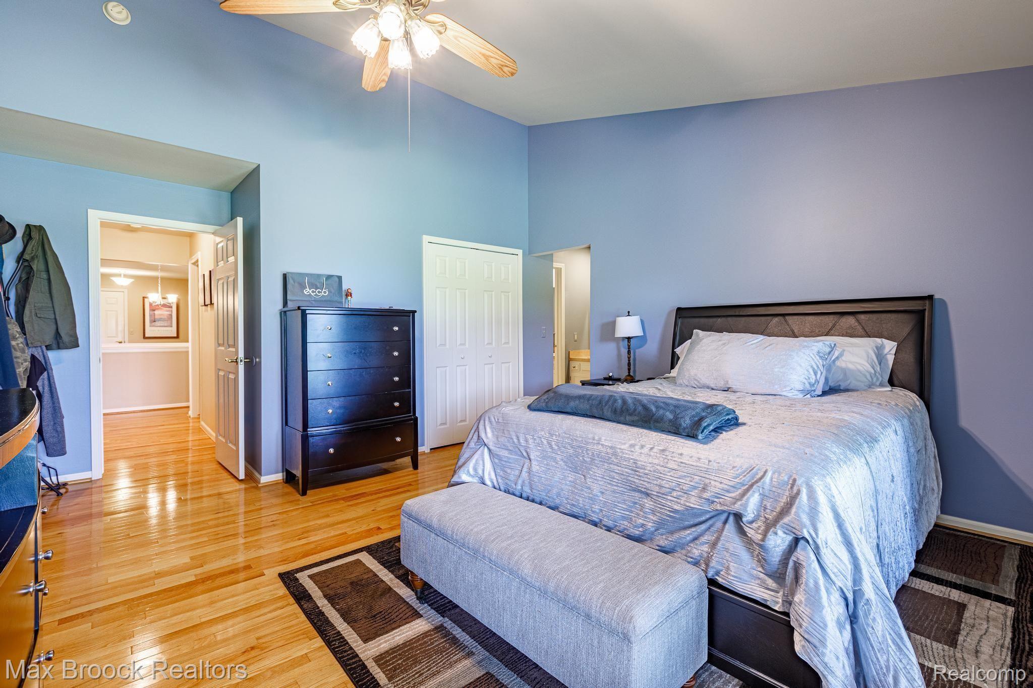 856 GreenView Court Rochester, MI 48307 - Photo 17 of 35 856 Green View Ct-18.jpg
