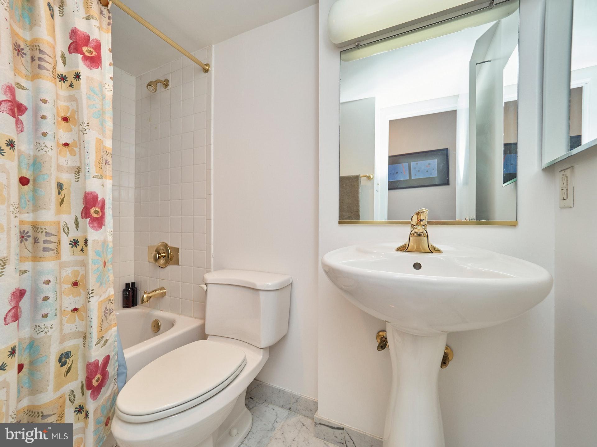 6800 Fleetwood Road, Unit 807 McLean, VA 22101 - Photo 13 of 21