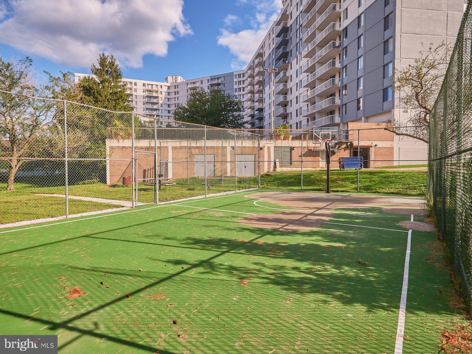 6800 Fleetwood Road, Unit 807 McLean, VA 22101 - Photo 18 of 21