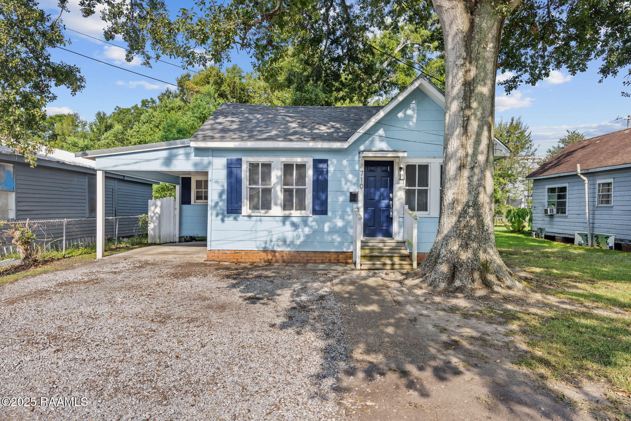 2-web-or-mls-710 S Ave E-2