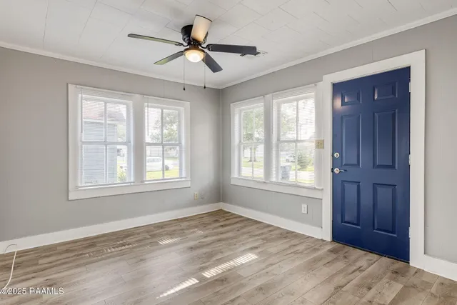 $97,500 | 710 S Avenue East, Crowley, LA 70526