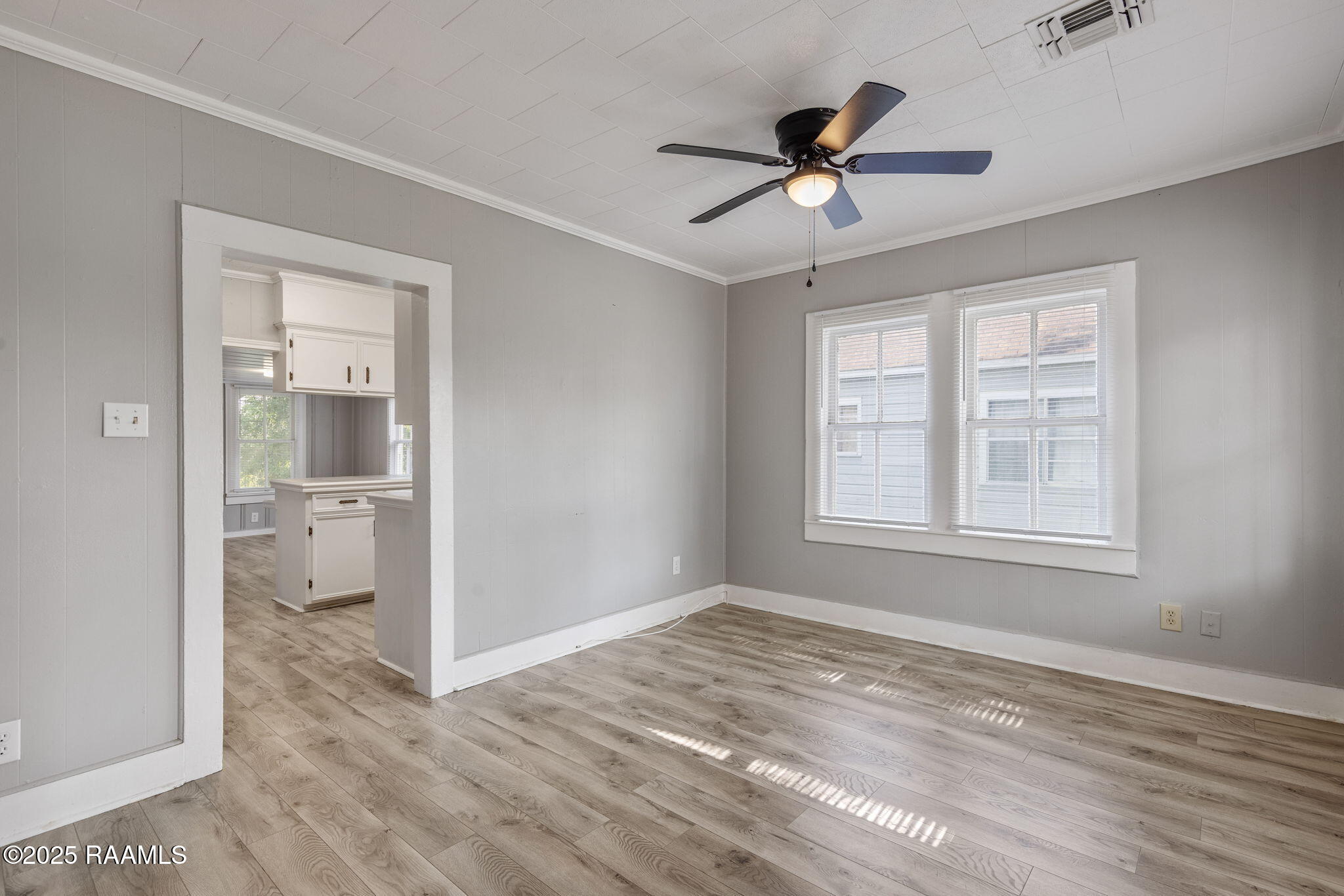 710 S Avenue East Crowley, LA 70526 - Photo 4 of 25 3-web-or-mls-710 S Ave E-3