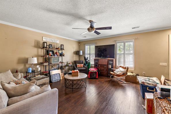 3120 Queensgate Way Mount Pleasant, SC 29466 - Photo 4 of 14 BN0A2070