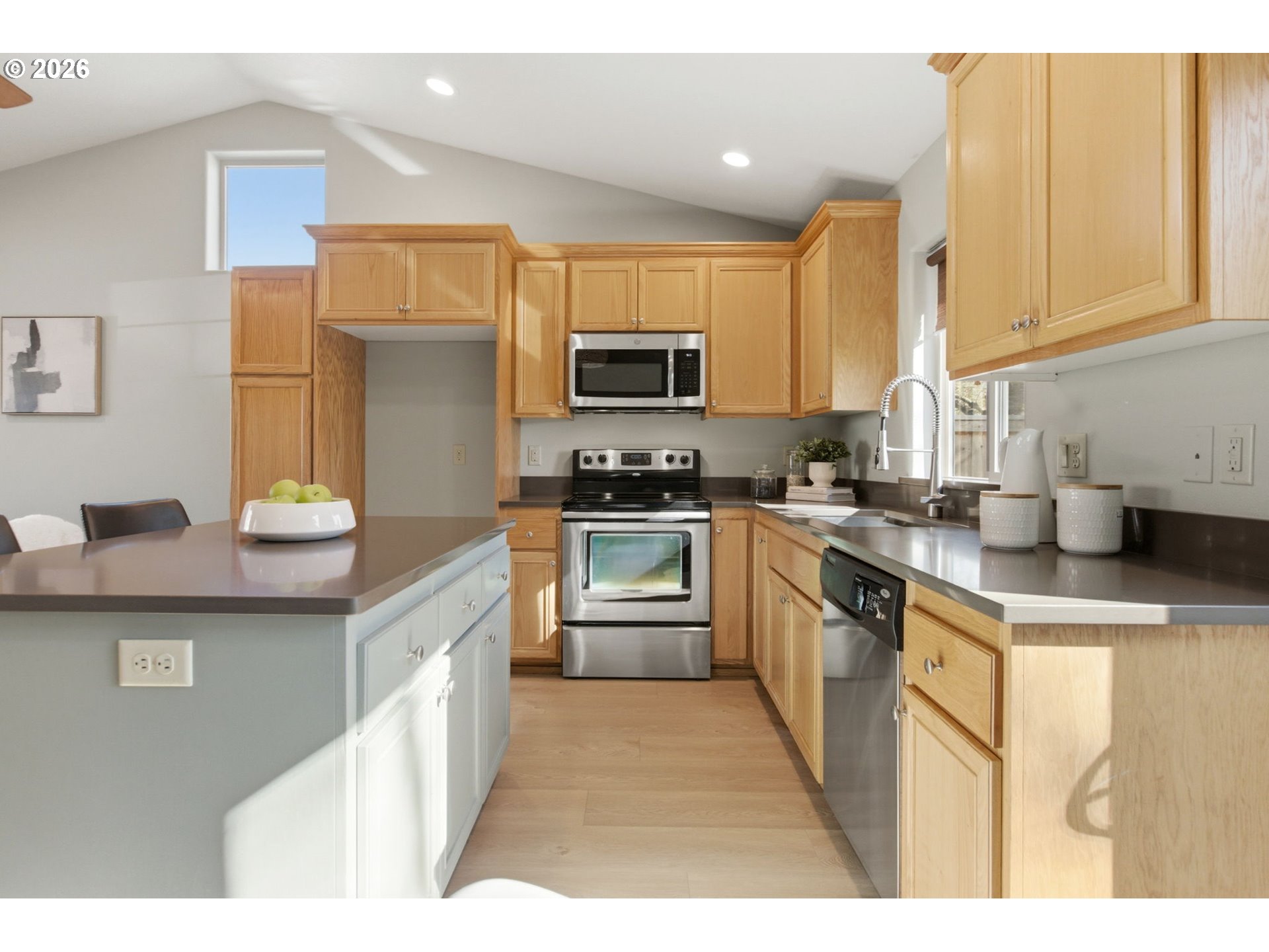 595 Raber Road Eugene, OR 97402 - Photo 13 of 36 Gallery Image 13