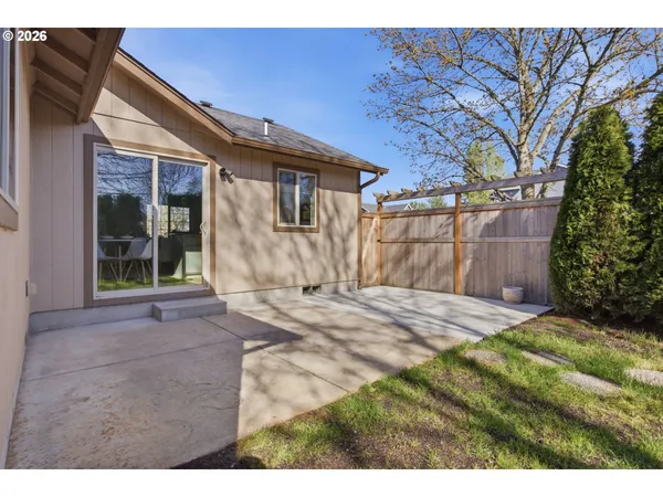 $399,000 | 595 Raber Road, Eugene, OR 97402