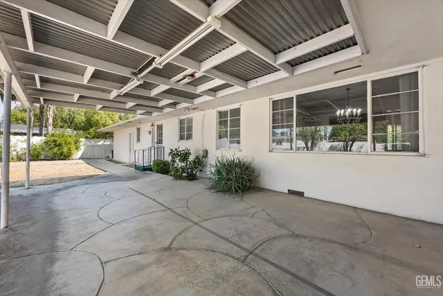 $425,000 | Undisclosed Address, Bakersfield, CA 93301