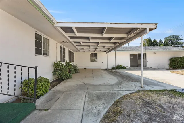 $425,000 | Undisclosed Address, Bakersfield, CA 93301