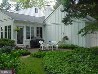 854 Farragut Road Berwyn, PA 19312 - Photo 6 of 6