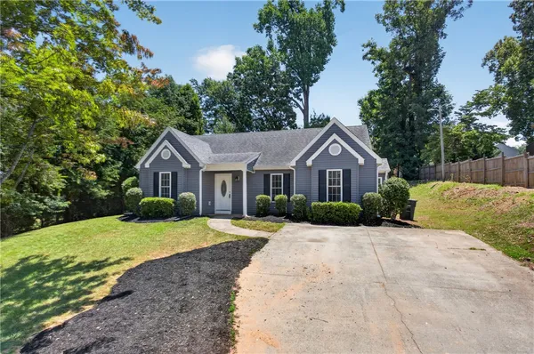 $279,000 | 420 Sherwood Drive, Seneca, SC 29678