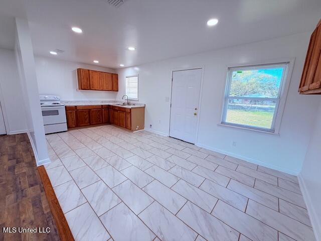 1707 North Main Street Columbia, MS 39429 - Photo 5 of 24 Dine in Kitchen