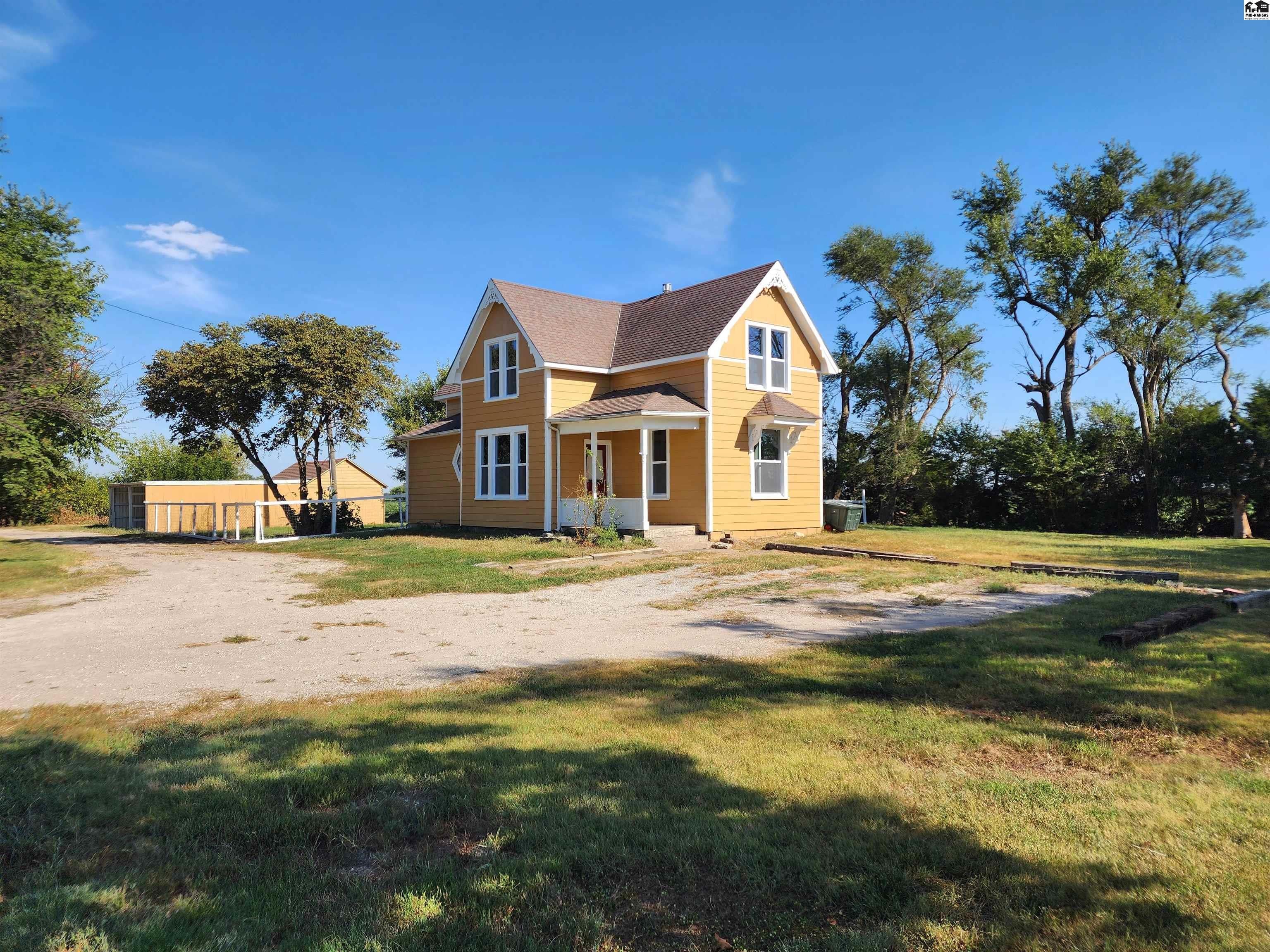 1703 Pawnee Road McPherson, KS 67460 - Photo 1 of 28 Gallery Image 1