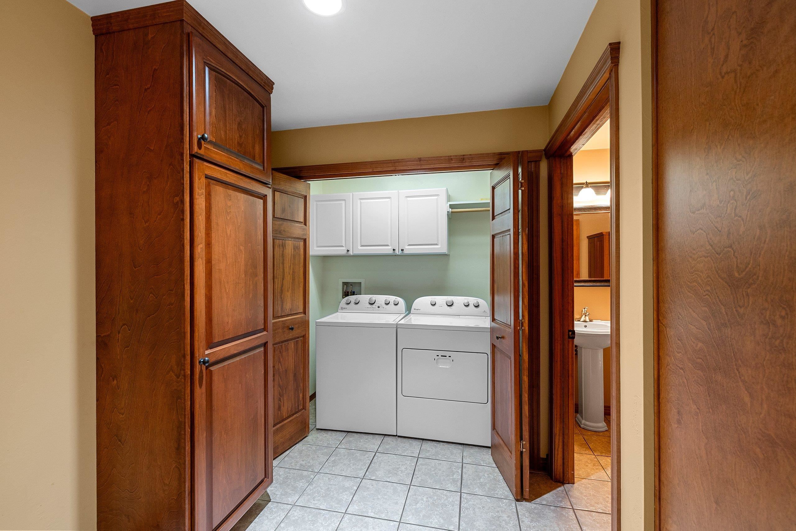 1243 Prairie Falcon Trail Green Bay, WI 54313 - Photo 14 of 51