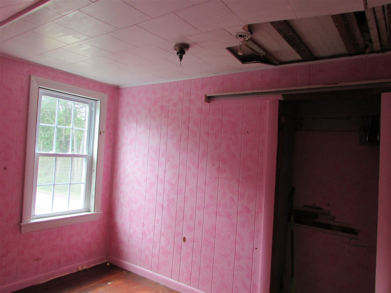 201 Estes Road Rochester, NH 03867 - Photo 14 of 21