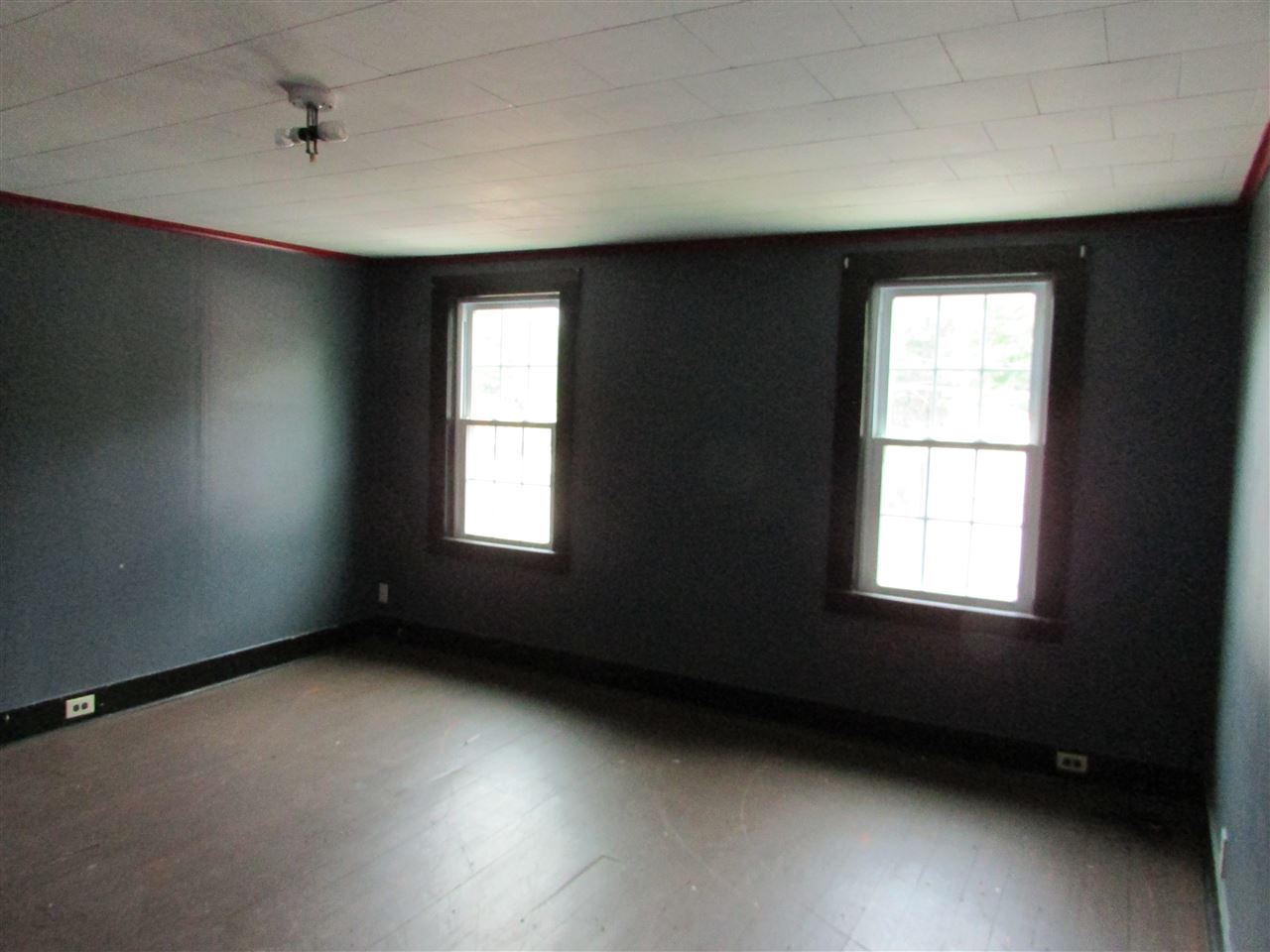 201 Estes Road Rochester, NH 03867 - Photo 15 of 21
