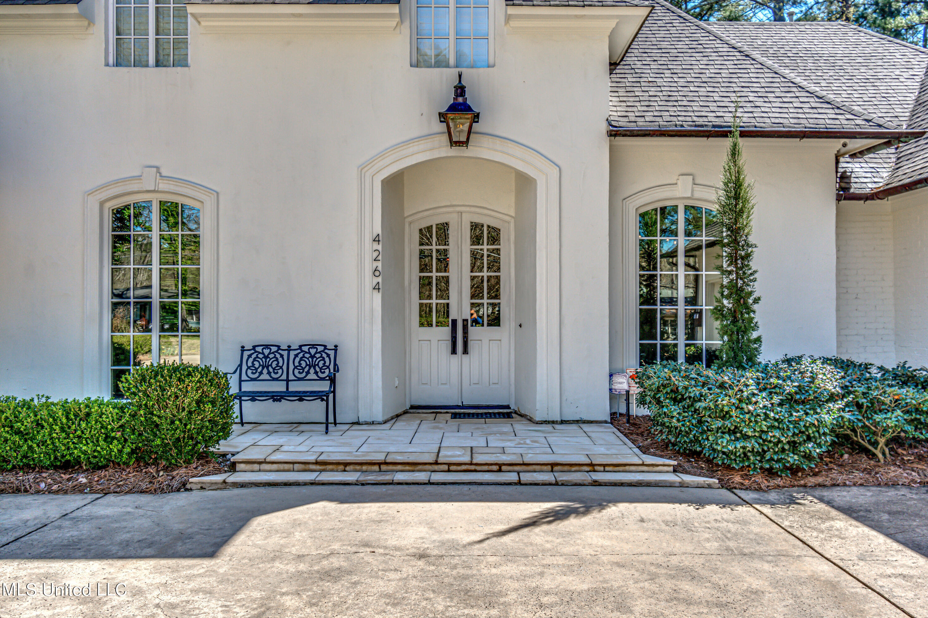 4264 East Ridge Drive Jackson, MS 39211 - Photo 2 of 75 4264 Eastridge Dr. Exteriors-2