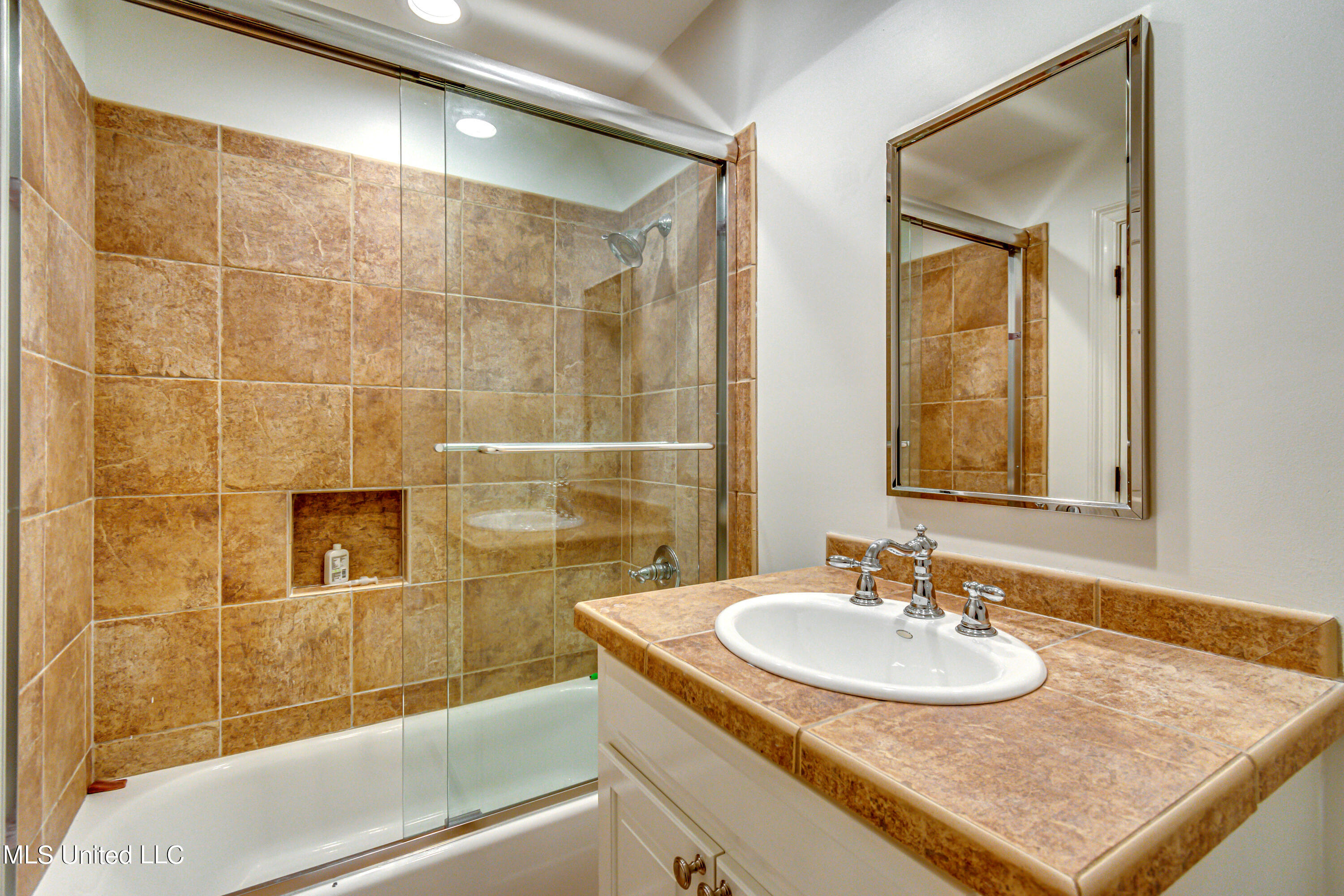 4264 East Ridge Drive Jackson, MS 39211 - Photo 52 of 75 4264 Eastridge Dr-45