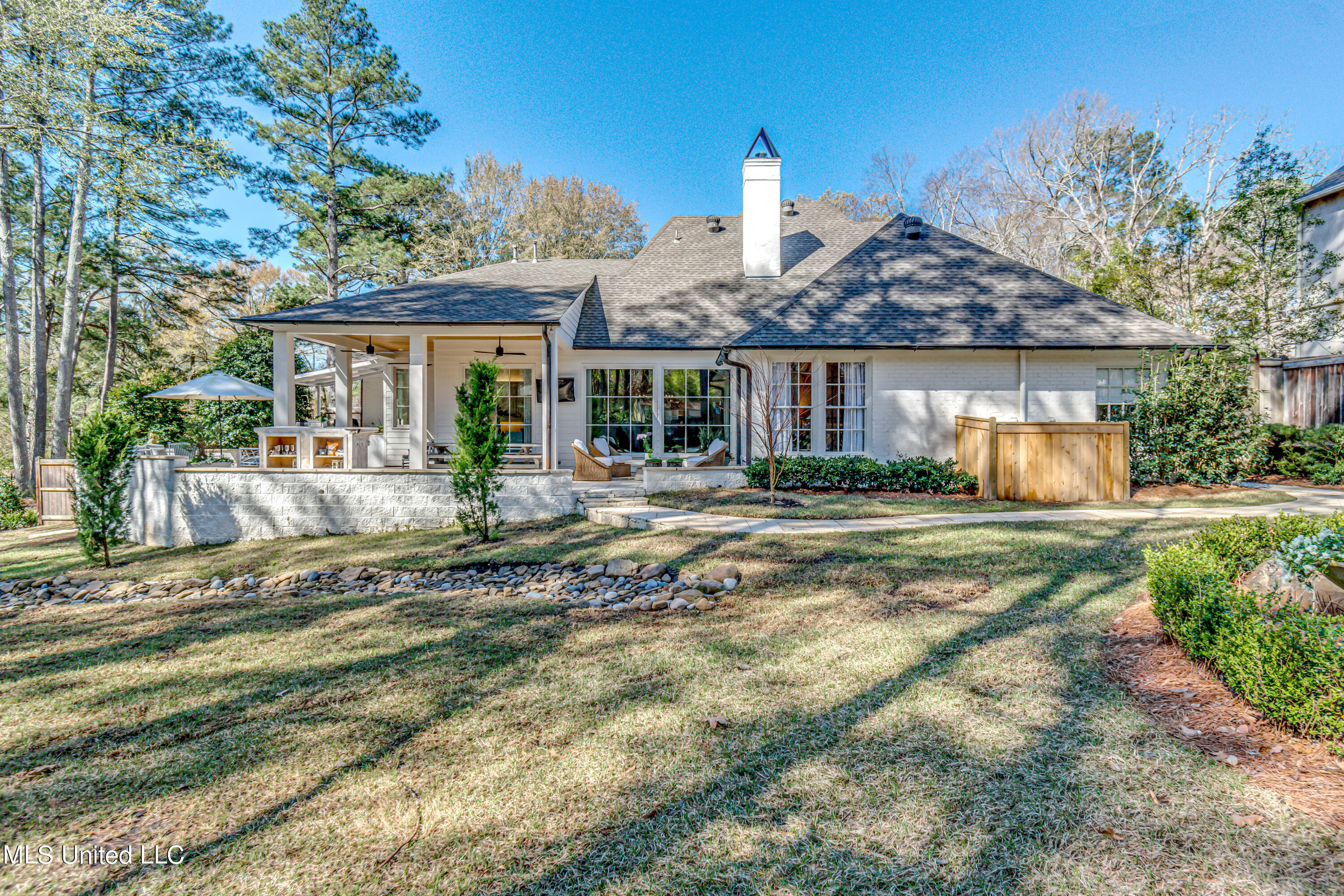4264 East Ridge Drive Jackson, MS 39211 - Photo 73 of 75 4264 Eastridge Dr. Exteriors-12