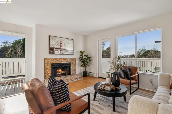 $419,000 | 20 Marina Lakes Drive, Richmond, CA 94804