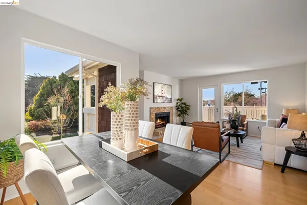 $419,000 | 20 Marina Lakes Drive, Richmond, CA 94804