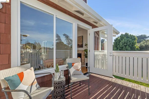 $419,000 | 20 Marina Lakes Drive, Richmond, CA 94804