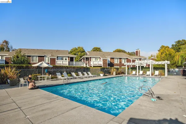 $419,000 | 20 Marina Lakes Drive, Richmond, CA 94804