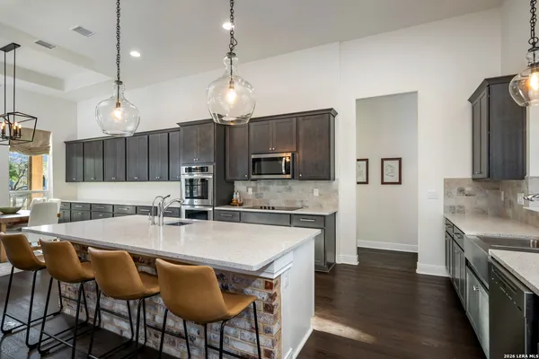 $899,000 | 117 Sabella, Spring Branch, TX 78070