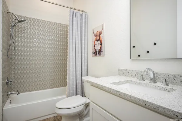 $899,000 | 117 Sabella, Spring Branch, TX 78070