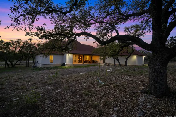 $899,000 | 117 Sabella, Spring Branch, TX 78070