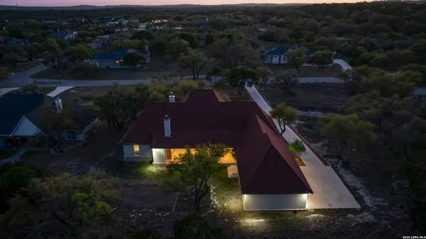 $899,000 | 117 Sabella, Spring Branch, TX 78070