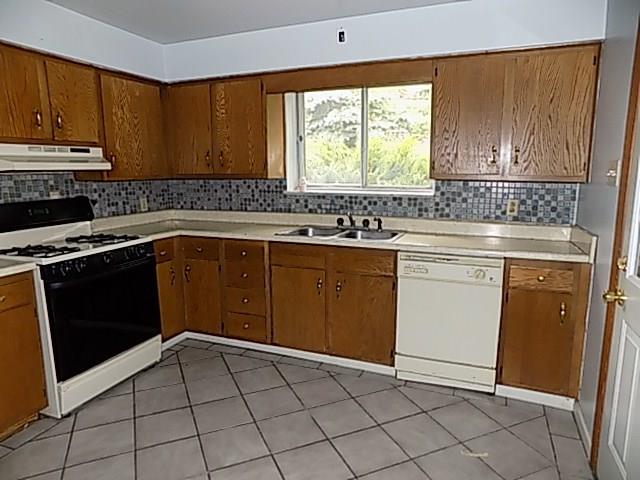 3218 Brodhead Road Aliquippa, PA 15001 - Photo 9 of 18 Gallery Image 9