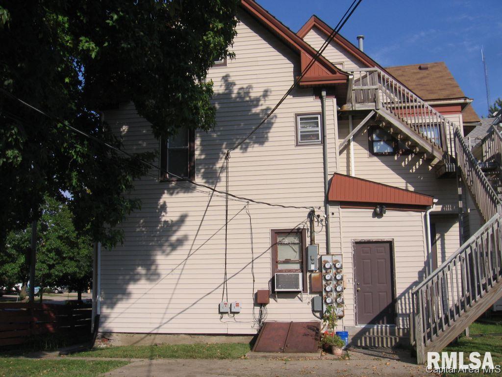 909 South 8th Street Springfield, IL 62703 - Photo 2 of 3