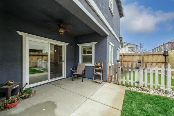 $587,500 | 813 Fenley Way, Winters, CA 95694