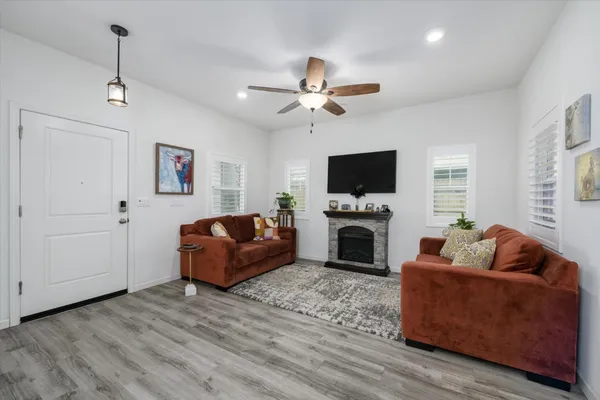 $587,500 | 813 Fenley Way, Winters, CA 95694