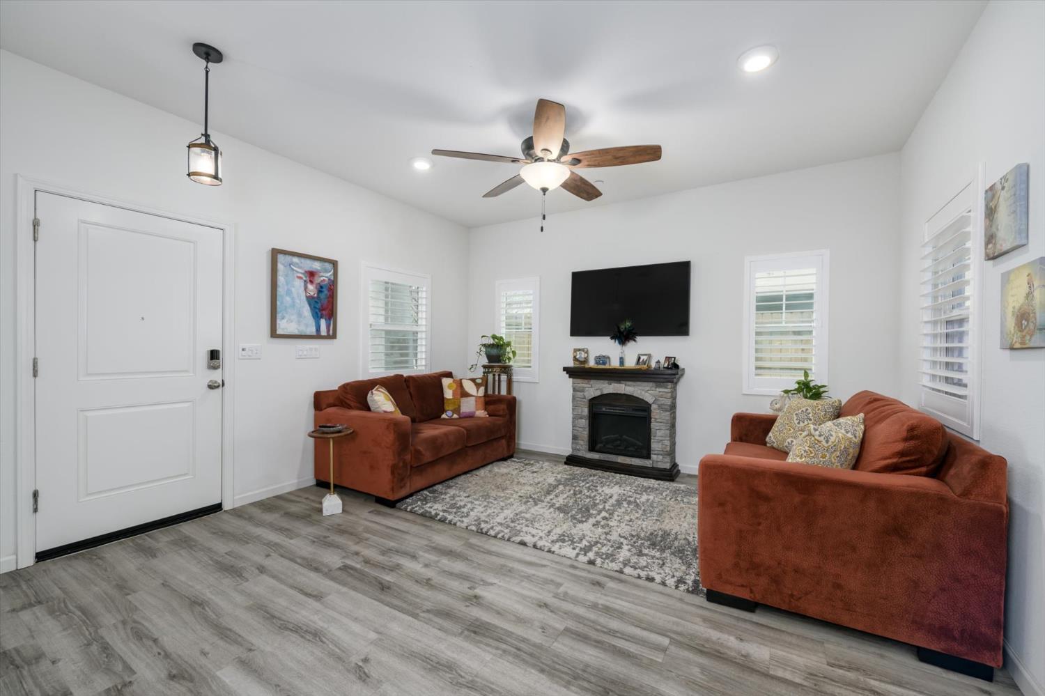 813 Fenley Way Winters, CA 95694 - Photo 3 of 27