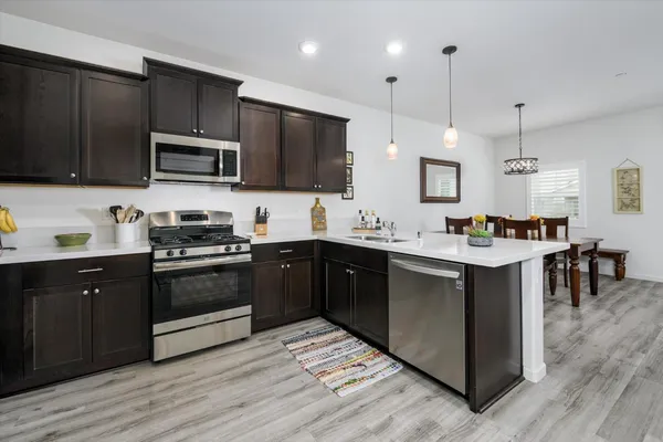 $587,500 | 813 Fenley Way, Winters, CA 95694