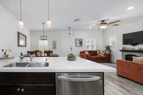 $587,500 | 813 Fenley Way, Winters, CA 95694