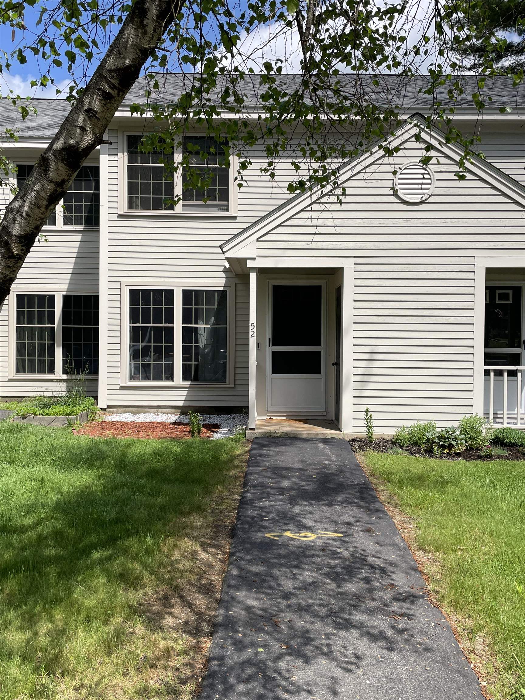 52 Woodland Green Rochester, NH 03868 - Photo 1 of 17