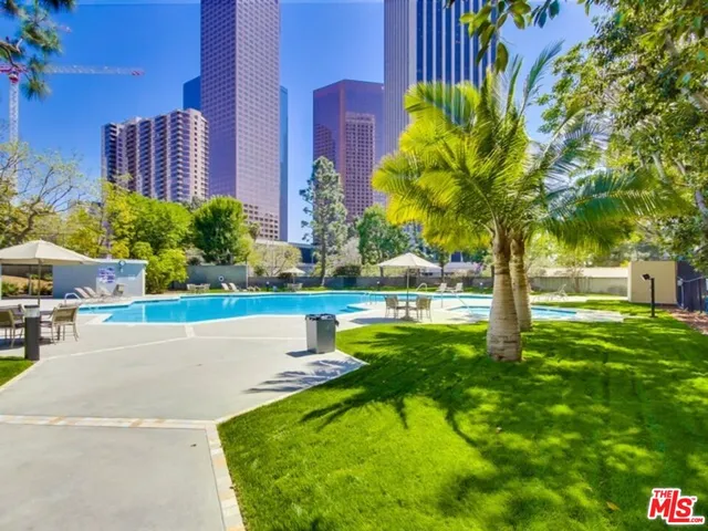 a view of a tennis court