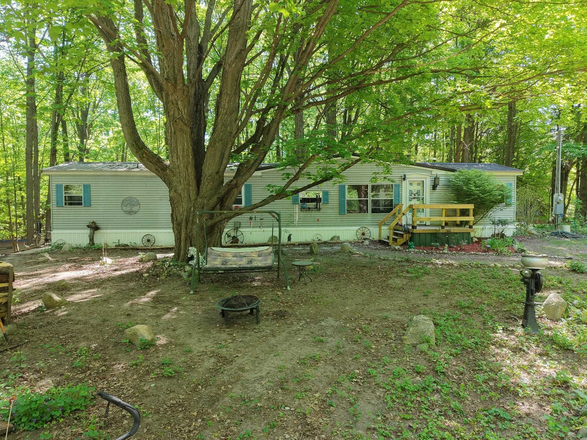 13517 Viaduct Road Copemish, MI 49625 - Photo 4 of 31 1945891-455569a0-4044-42a7-8773-6268d899683a.JPG