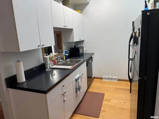 $1,575 | 2605 Chase Drive, Springfield, IL 62704