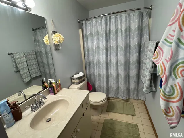 $1,575 | 2605 Chase Drive, Springfield, IL 62704