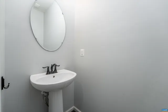 $615,000 | 1578 Burgundy Lane, Charlottesville, VA 22911