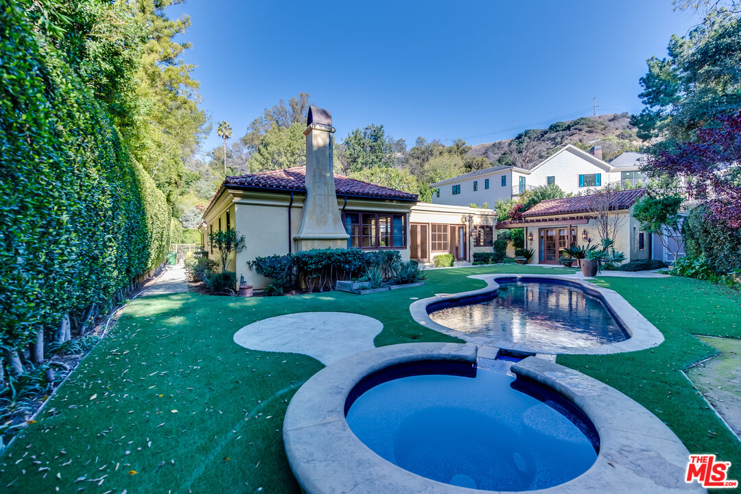 9530 Hidden Valley Road Beverly Hills, CA 90210 - Photo 2 of 42