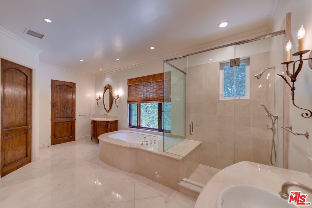 9530 Hidden Valley Road Beverly Hills, CA 90210 - Photo 22 of 42