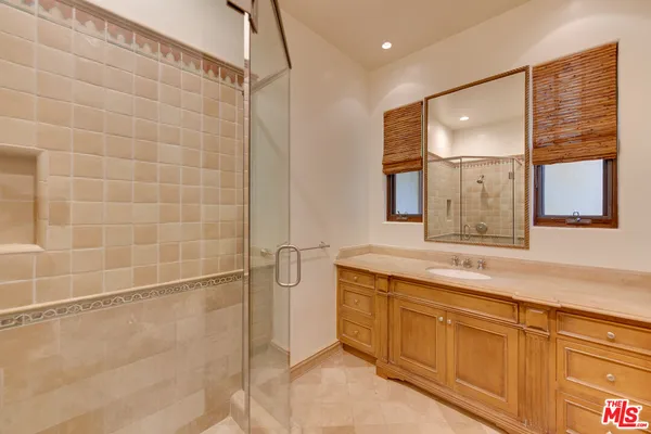 $20,000 | 9530 Hidden Valley Road, Beverly Hills, CA 90210