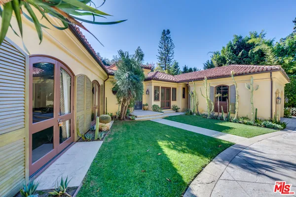 $20,000 | 9530 Hidden Valley Road, Beverly Hills, CA 90210