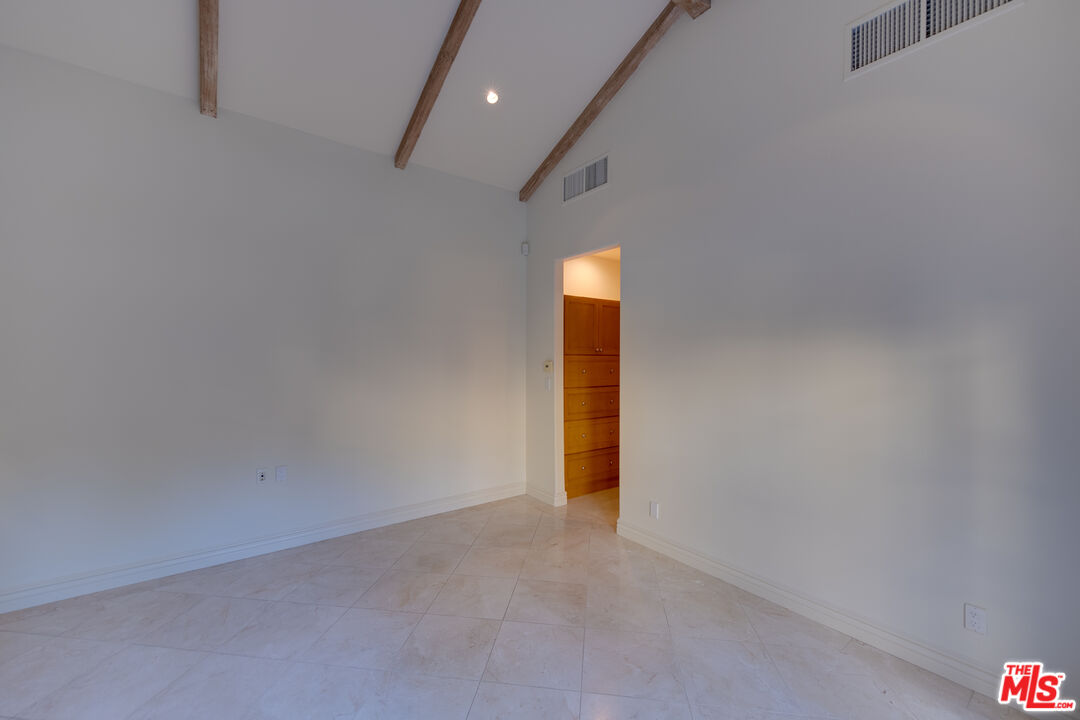 9530 Hidden Valley Road Beverly Hills, CA 90210 - Photo 35 of 42