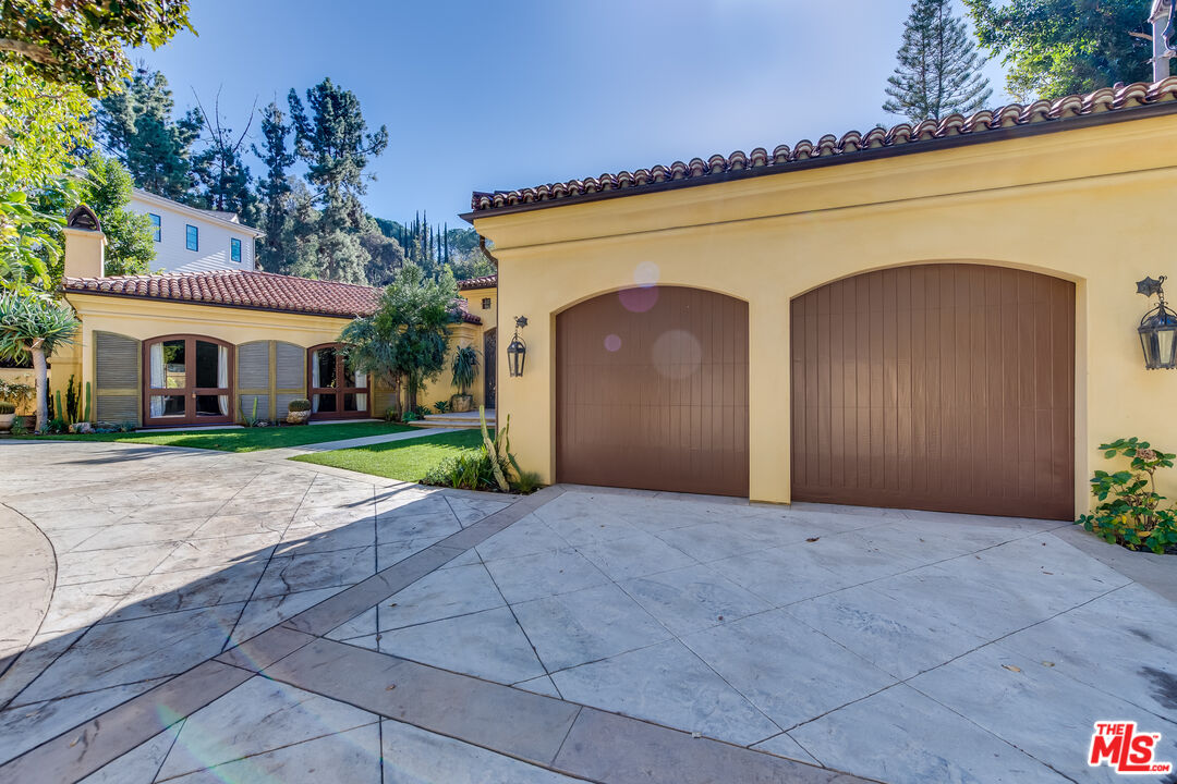 9530 Hidden Valley Road Beverly Hills, CA 90210 - Photo 37 of 42