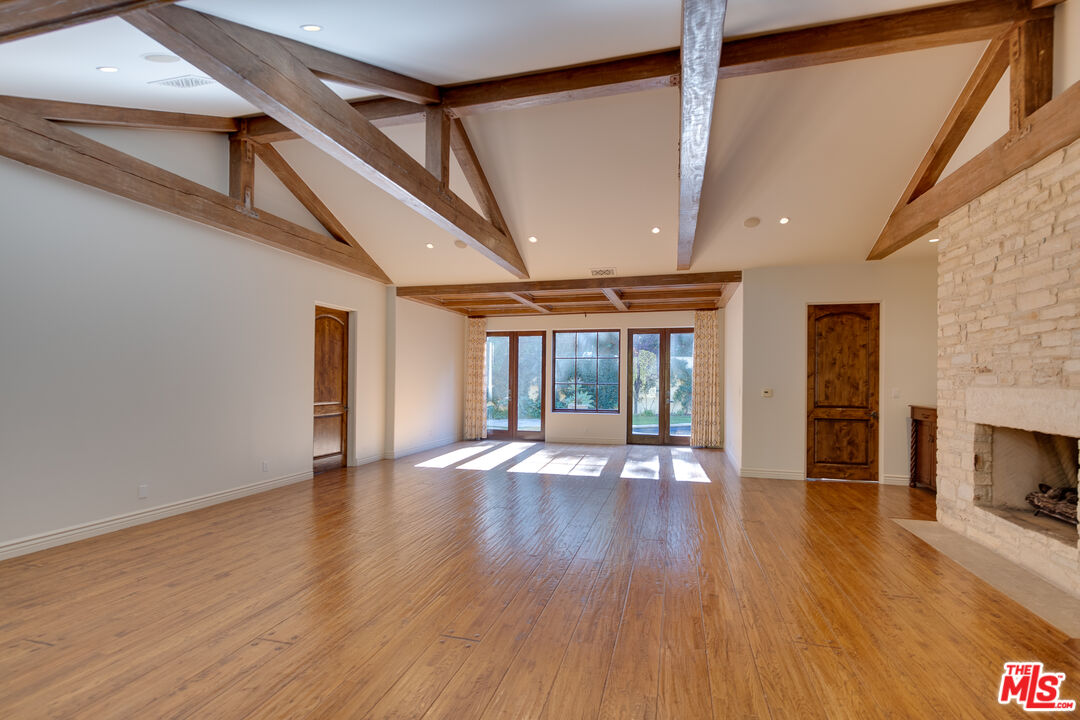 9530 Hidden Valley Road Beverly Hills, CA 90210 - Photo 5 of 42