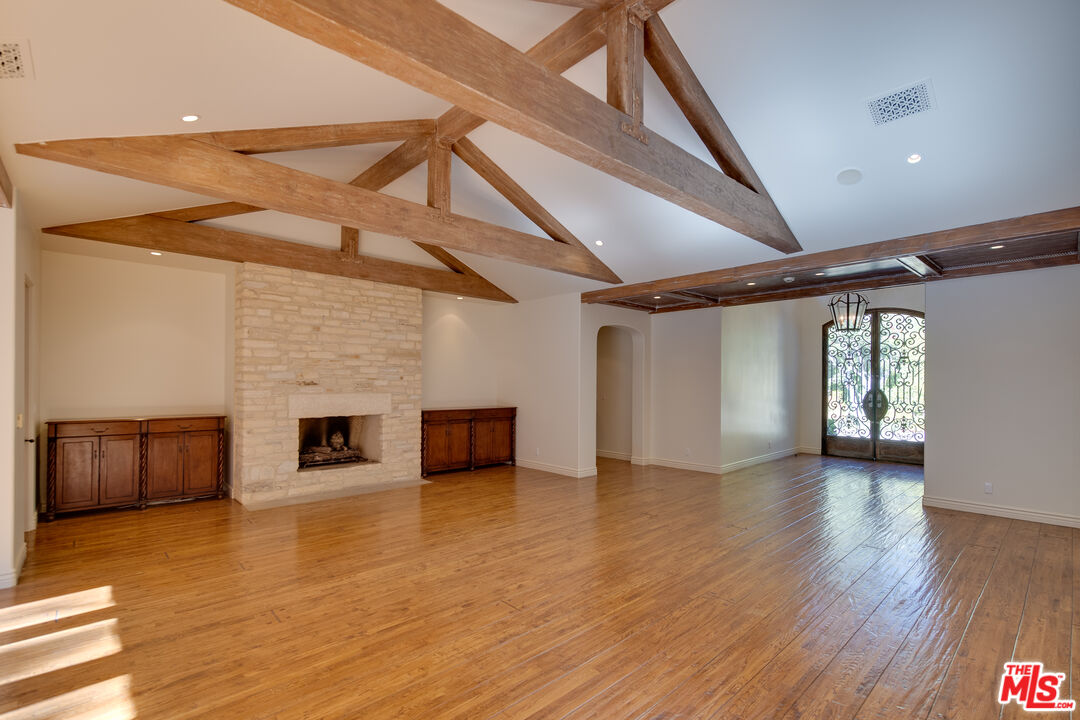 9530 Hidden Valley Road Beverly Hills, CA 90210 - Photo 6 of 42